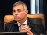 Ministro Mendonça libera reportagens sobre compra de imóveis em dinheiro vivo pela família Bolsonaro