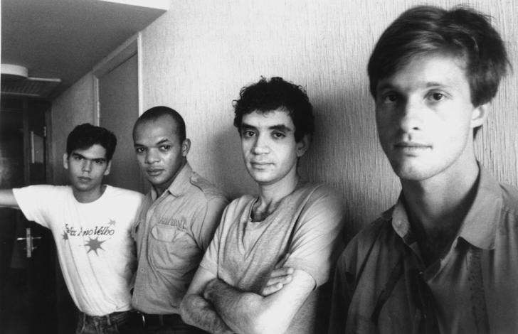 Dado Villa-Lobos, Renato Rocha, Renato Russo e Marcelo Bonfá, membros da banda Legião Urbana, posam para fotografia em 1986 — Foto: Juvenal Pereira/Estadão Conteúdo/Arquivo