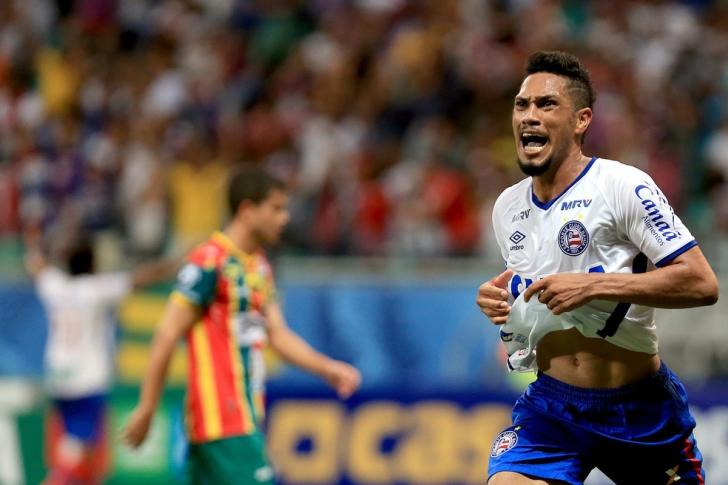 Hernane comemora gol do Bahia — Foto: Felipe Oliveira / Divulgação / E.C. Bahia